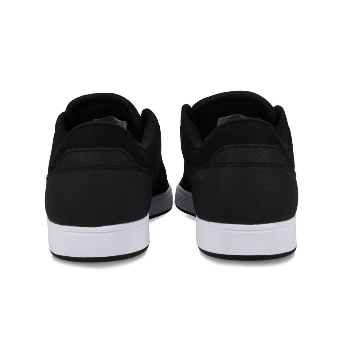 DC Crisis 2 Men Sneakers Black / White | US-8279BHP